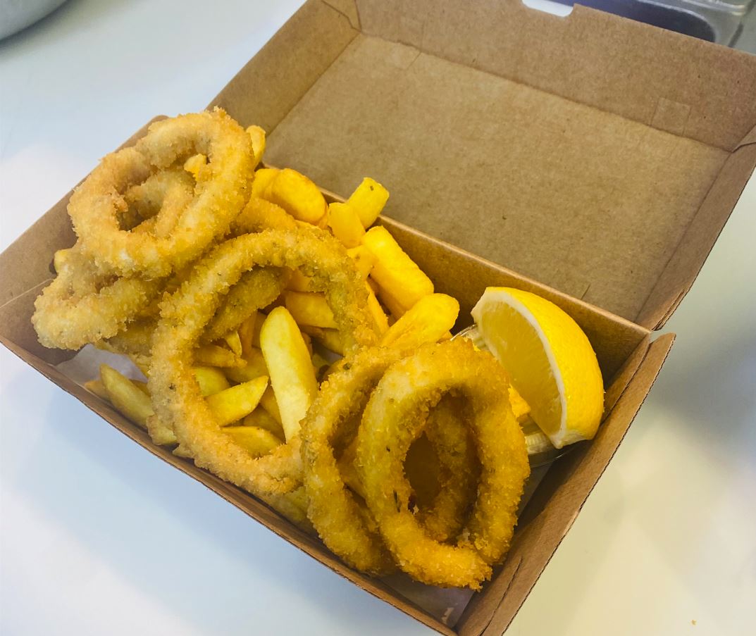 Crumbed Calamari & Chips